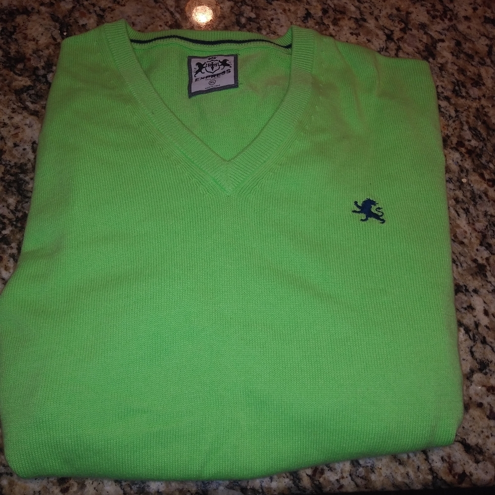 XL Express V neck sweater
